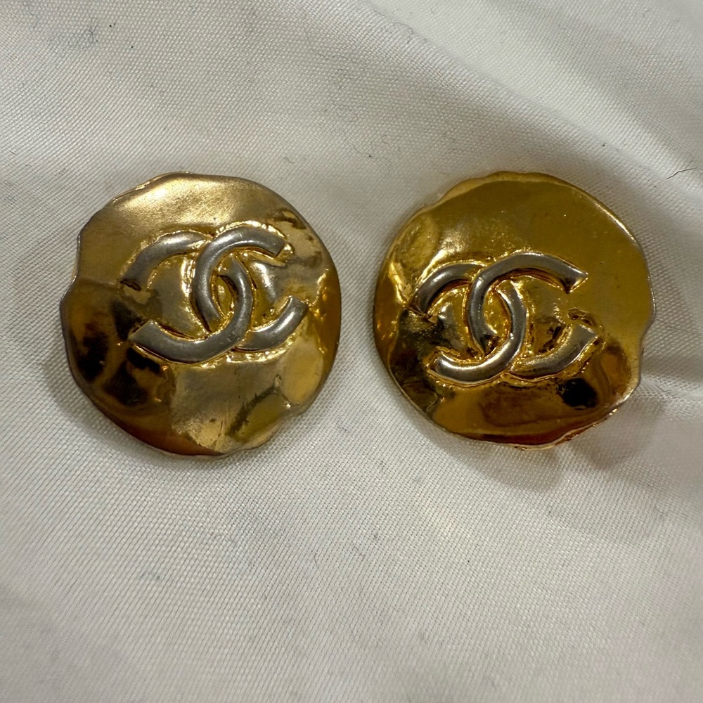 Vintage Chanel 1993 Spring Collection Clip-On Earrings